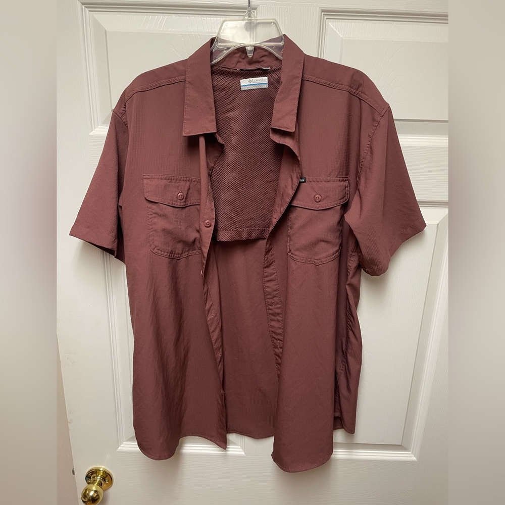 Columbia Omni-Wick Short Sleeve Vented Button Up Shirt Men’s Size Large (L)